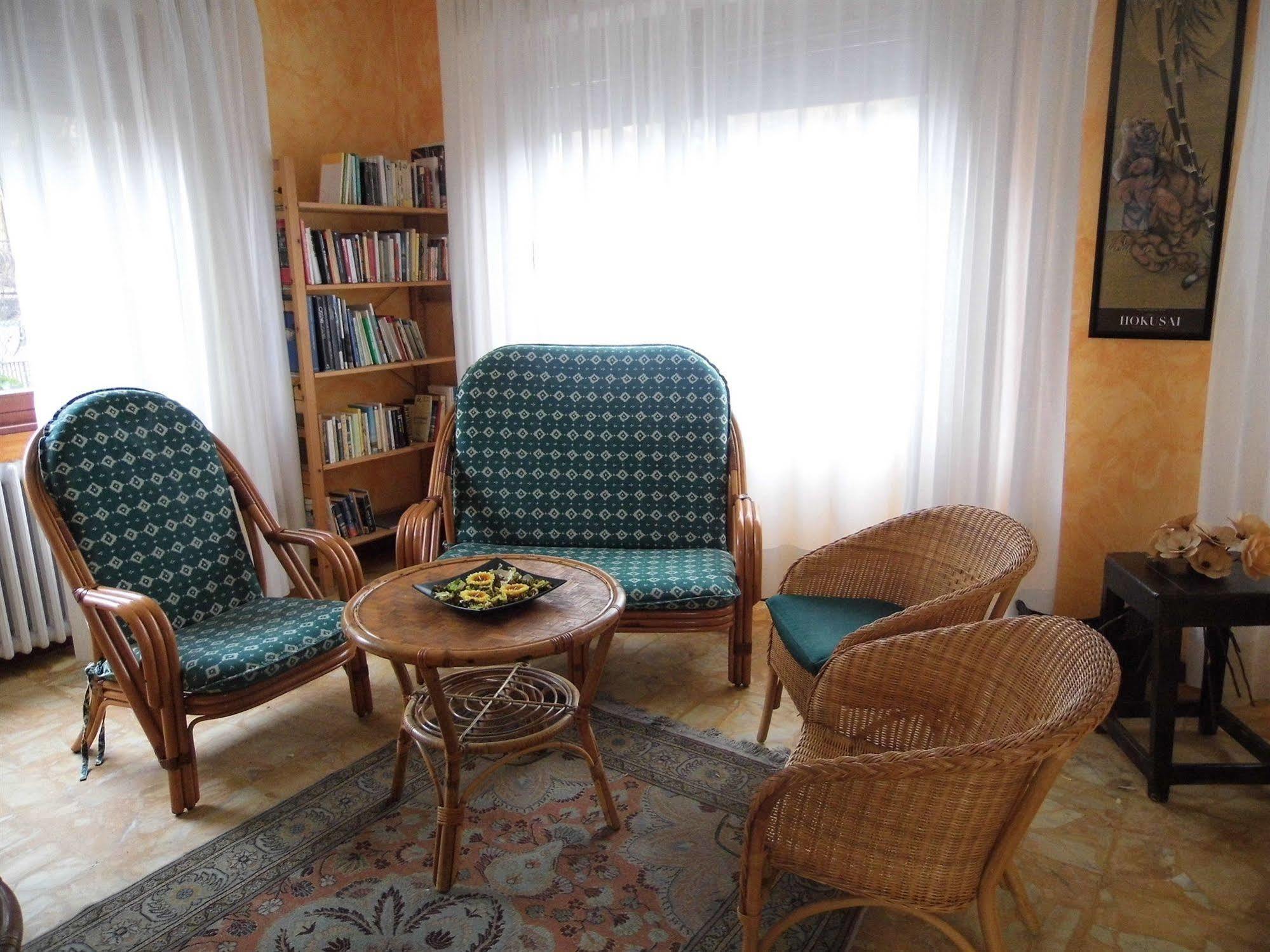 Hotel Elvezia Lake Maggiore エクステリア 写真
