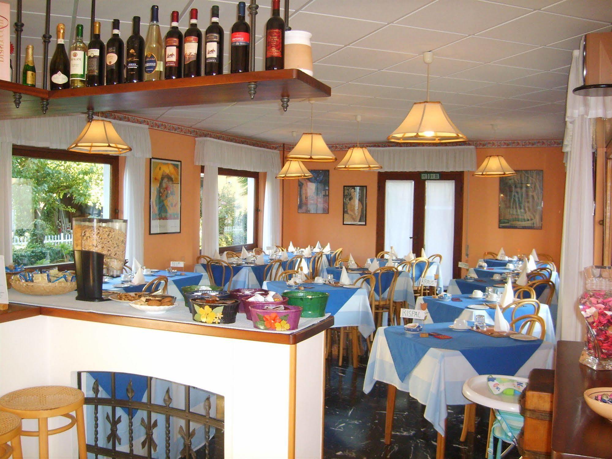 Hotel Elvezia Lake Maggiore エクステリア 写真